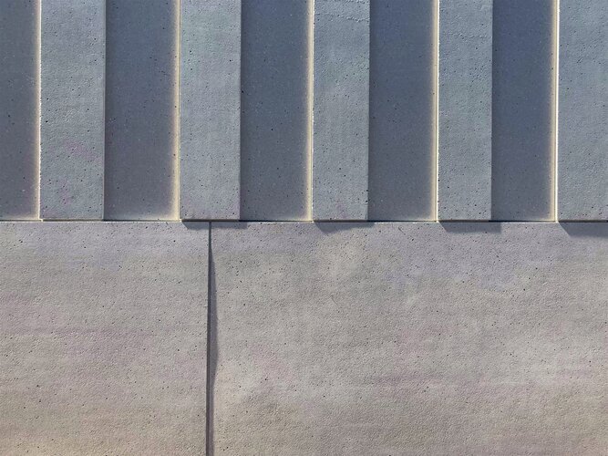 Fassade mit Relief