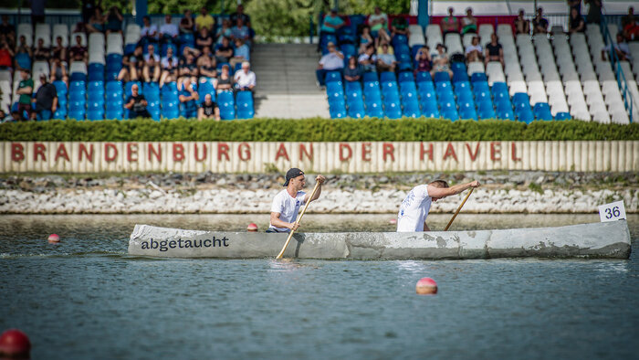 betonkanu-regatta-beetzsee-brandenburg-fhpotsdam-c-sascha-steinbach-2022_web.jpg