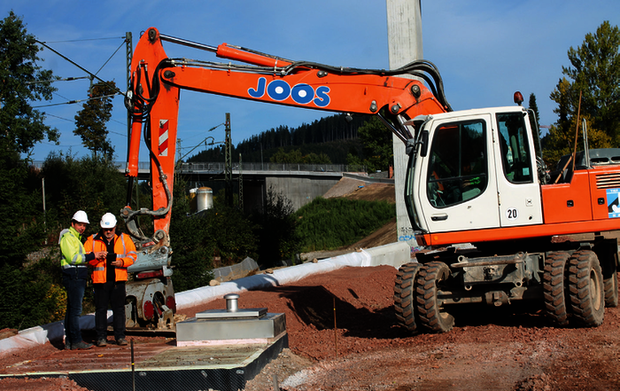 Vermaßen und Beschriften der Baustellenfotos zur Dokumentation der Aufmaße.