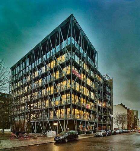 gB_2019_94_75_Dotted_Taz_Gebaeudearchitektur.jpg