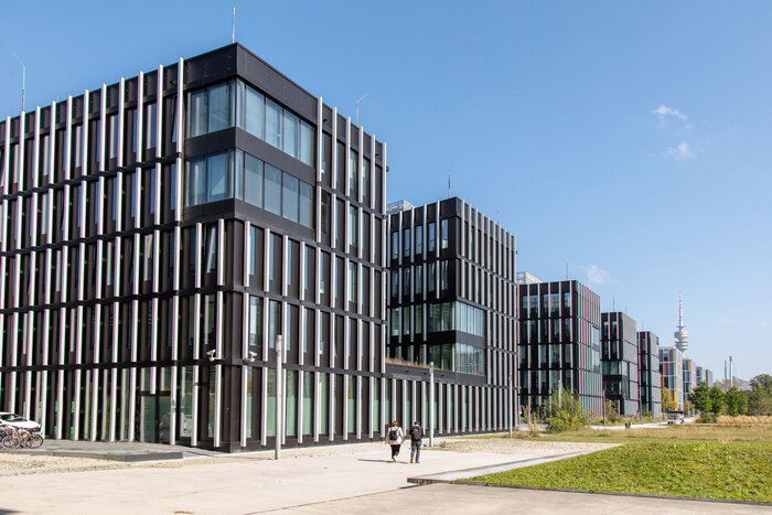 Münchner IT-Campus mit 12.000-Quadratmeter-Glasfassade