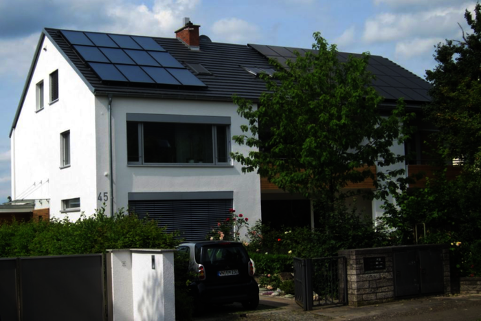 crop_SaniertesHausinStuttgart-FotoBauer-beschnitten-ZukunftAltbau-e1530766497243-1024x683.png