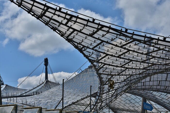 olympic-stadium-2612223_1920_RitaE.jpg