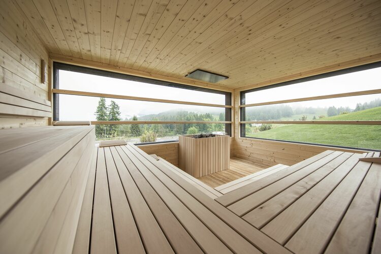 Wellness_naturaspa_Das_Ritual__3___c__Hotel_Pfoesl_Florian_Andergassen.jpg