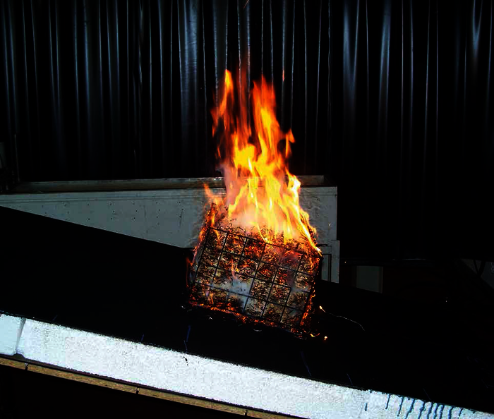 Abbrennen des Brandsatzes
