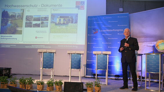 KMT-Keynote_Gebbeken1_Mirko_Hannemann_DIB.jpg