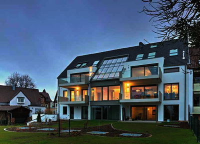 Energetische Gebäudehülle in Stuttgart-Degerloch: Das nur 30 cm dicke monolithische Coriso-Außenmauerwerk trägt maßgeblich zum KfW-Effizienzhausstandard 70 bei.
