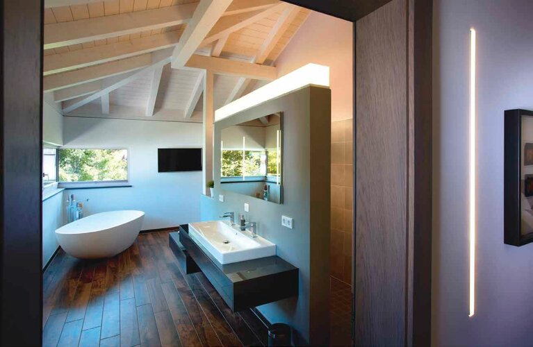 gB_93_S50_Design_Badezimmer_Ganzglasecke.jpg