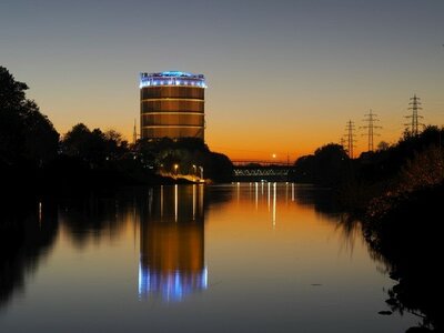 Gasometer_Oberhausen.jpg