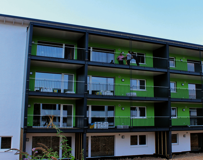 16 Mietwohnungen in einem Holzbau: Solaranlage, ökologische Holzfaserdämmung und geringe Energie-Nebenkosten inklusive