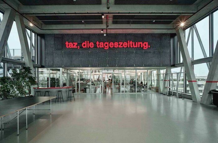 gB_2019_94_75_Dotted_Taz_Neubau_Haus.jpg