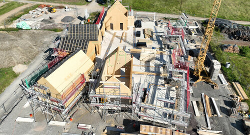 Neun Holzbauten für multifunktionalen Lernort