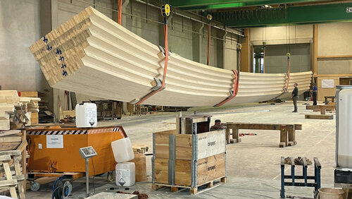 Holzbau-Unternehmen verdoppelt Produktionsfläche für Brückenbau