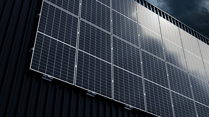 Neues Montagesystem für Photovoltaik-Fassaden: Aerocompact stellt Compactwall vor