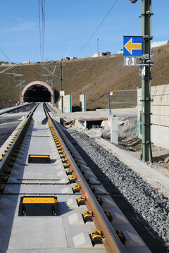 DB148162.jpg