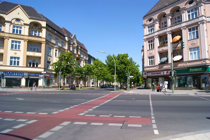 berlin-77793_1920_david-mark_pixabay.jpg