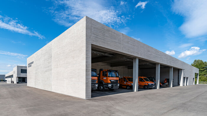 Leichtbeton prägt Erscheinungsbild von Feuerwehr- und Bauhof-Neubau