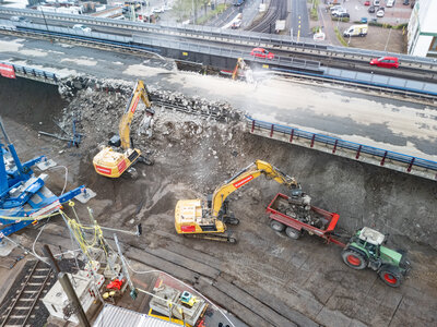 250525_Porr_Suedschnellweg_Rueckbau_Bruecke.JPG