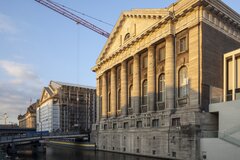 Schoerghuber_liefert_Tueren_fuer_Pergamonmuseum_Bild_2.jpg