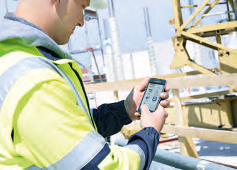 Anwender protokolliert den Baustellenfortschritt mit der „123erfasst“-App