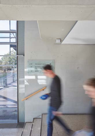 Wireless-Gateways bilden die zentrale Infrastruktur des Funknetzes und verbinden die batteriebetriebene elektronische Türhardware mit dem Server.