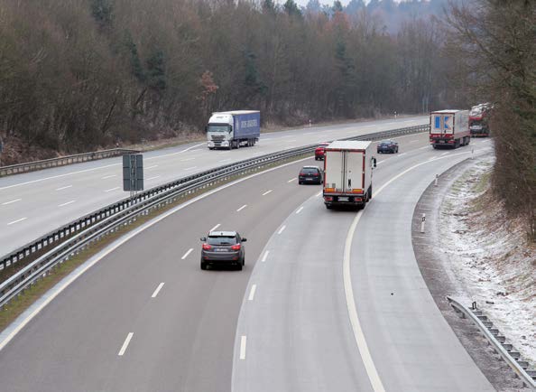 Ein horizontal-hybrid gebauter Abschnitt der A 61, fertiggestellt im Winter 2017/18.