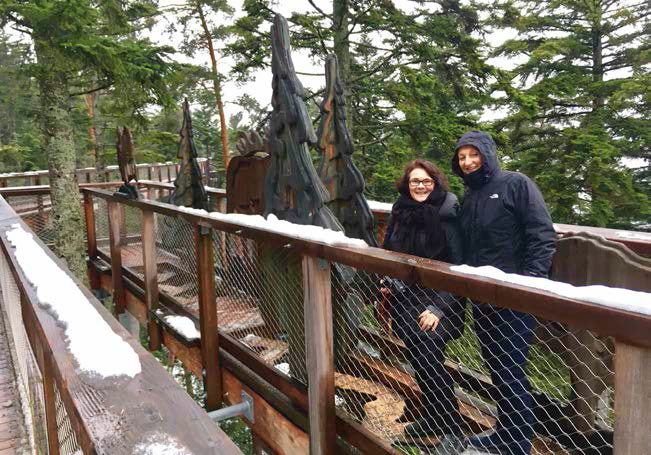Im nördlichen Schwarzwald genossen Martina Leicher und Nicole Isermann ihren Spaziergang auf dem Baumwipfelpfad.