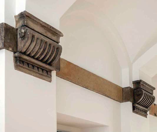 gB_2019_94_71_Residenz_historisch_Baudetails_Kontrast.jpg