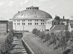 „Das Pumpwerk Alte Emscher ist ein Beispiel höchster Ingenieurbaukunst. Technik und Schönheit, Funktion und Ästhetik stehen perfekt im Einklang.“ NRW-Bauminister Michael Groschek bei der Verleihfeier.