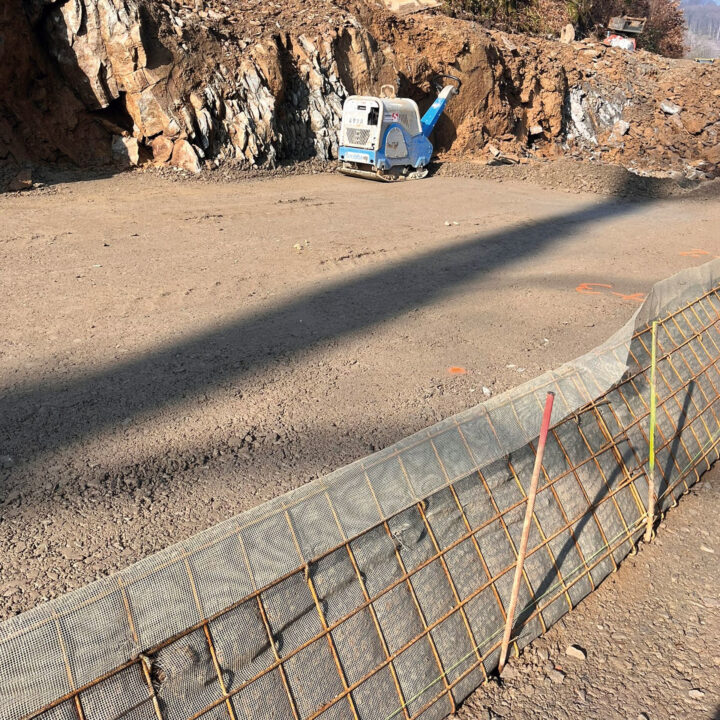 Abb. 1: Erosionsschutzmatte © Geotechnik-Institut-Dr.Höfer GmbH & Co. KG, Dortmund