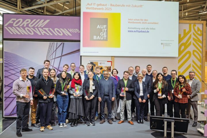 Preisverleihung im Wettbewerb „Auf IT gebaut – Bauberufe mit Zukunft“ 2025 © RKW Kompetenzzentrum/Bundesfoto/Widmann