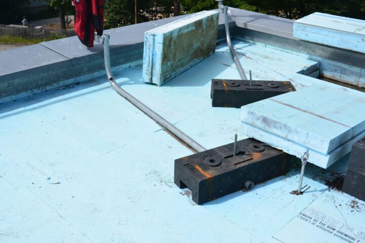 Sanierung eines Daches in Esslingen mit XPS-Dämmplatten von Ravago © Ravago