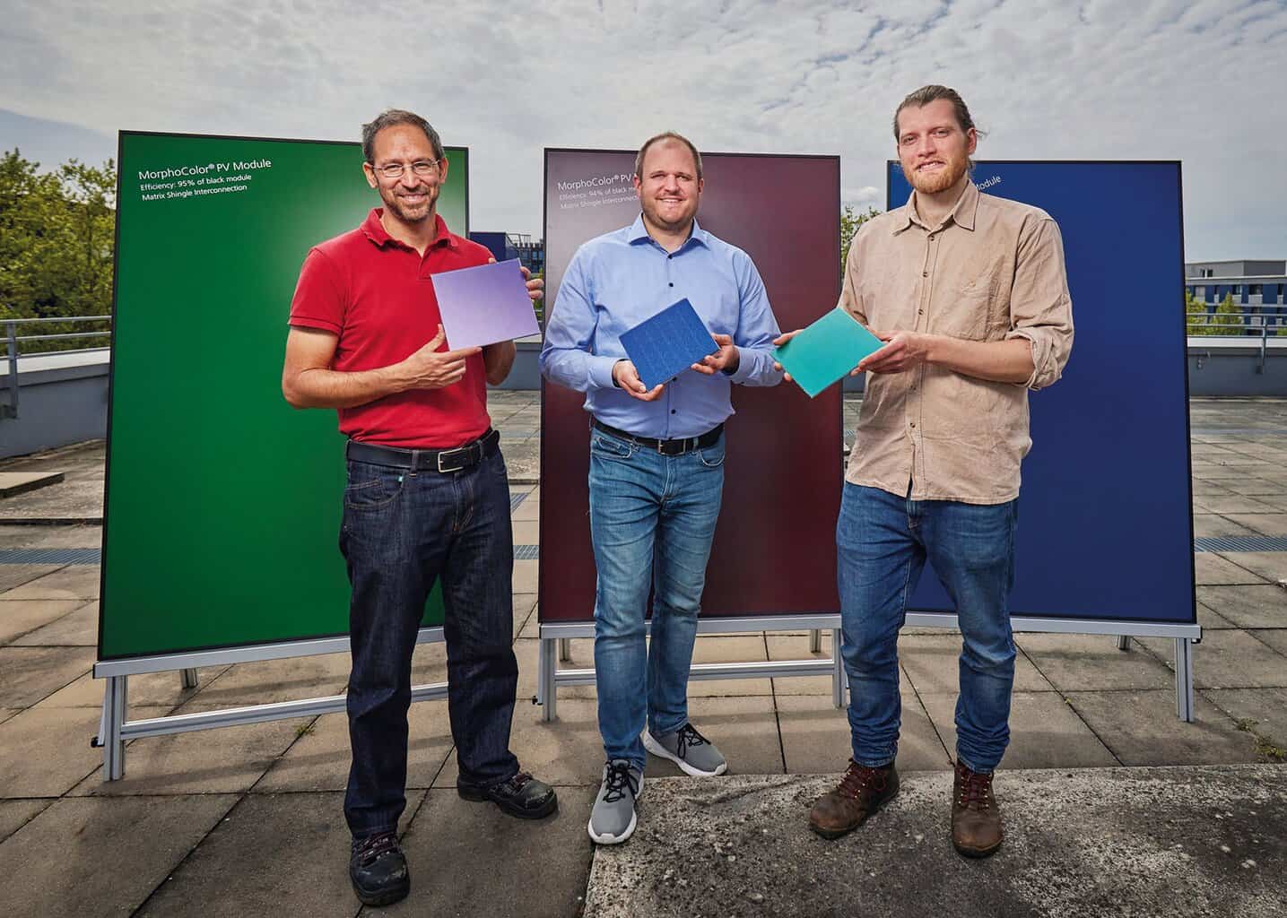 Das Forscherteam des Fraunhofer ISE: Dr. Thomas Kroyer, Dr. Oliver Höhn und Andreas Wessels (v.l.n.r.) © Piotr Banczerowski