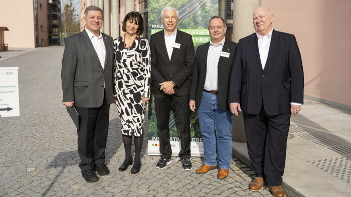 Beim Bausymposium an der THD: Staatsminister Christian Bernreiter