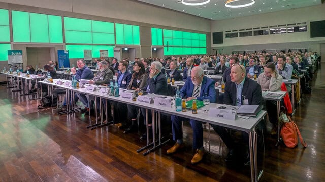 365 Teilnehmer aus allen Bereichen der Betoninstandsetzung trafen sich in Dortmund zum 31. Fachsymposium ‚Betoninstandhaltung heute für die Zukunft‘ der Landesgütegemeinschaft Instandsetzung von Betonbauwerken NRW e.V. (LIB). © LIB