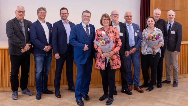 Gewählter AHO-Vorstand (v.l.n.r.): Thomas Vetter, Markus Mey, Otto Ewald Marek, Klaus-D. Abraham, Sylvia Reyer-Rohde, Georg Brechensbauer, Marco Ilgeroth, Sarah Kosmann, Gerhard Greiner, Udo Raabe © AHO