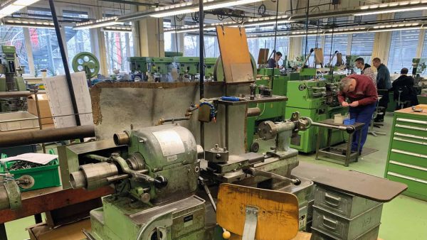 Abb. 1: Industriearbeitsplätze. Gefährdungsbeurteilung © Jens Oehme