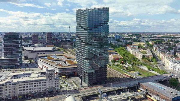 Der „East Side Edge Tower“ in Berlin, Architekten: BIG – Bjarke Ingels Group. © Foto: Olaf Rohl Fotografie/AachenDer „East Side Edge Tower“