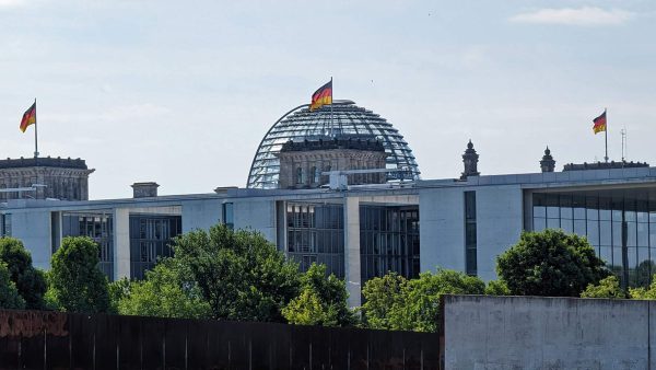 Bundestagsgebäude und Reichstag © DIB