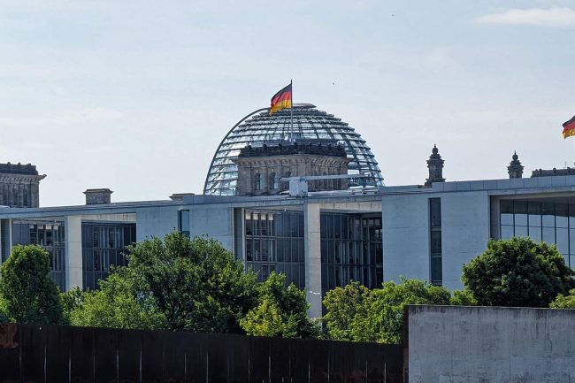 Bundestagsgebäude und Reichstag © DIB