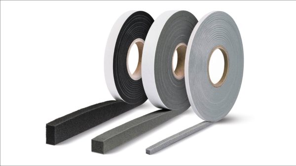 Das Fugendichtband eignet sich für Fenster-, Fassaden- und Mauerwerksbau ebenso wie für Holz-, Fertigbau- und Fachwerkskonstruktionen. © Hanno Werk GmbH & Co. KG