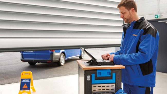 Dokumentation als Grundlage für Sicherheit und Nachvollziehbarkeit: Prüfberichte und Zustandsbewertungen werden systematisch erfasst und verständlich aufbereitet. © Hörmann