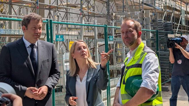 Ministerin Hubertz bei Vorstellung des Bauturbos in Berlin © DIB