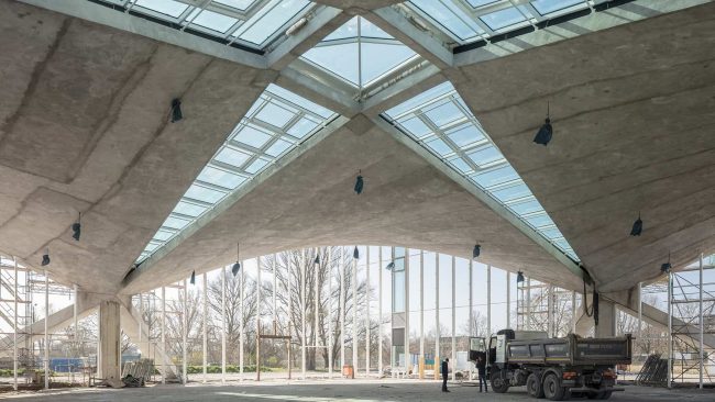 Hyparschale Magdeburg nach der Sanierung © Marcus Bredt