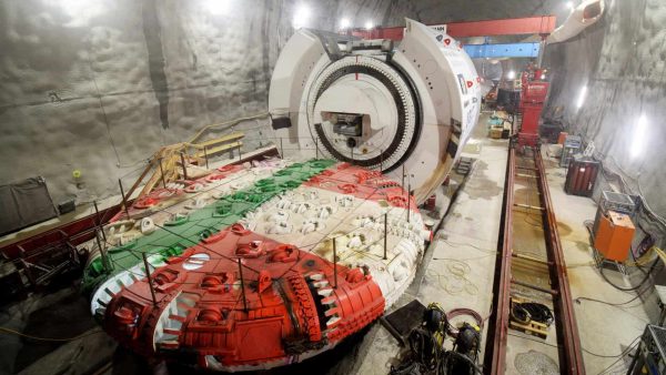 Maschinenmontage von „Lilia“ in der unterirdischen Kaverne vor dem Vortriebsstart © Herrenknecht AG