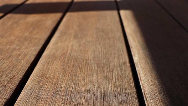 Mit der Einführung von Terrassendielen in Längen bis 4,16 Meter reagiert MOSO Bamboo auf die Nachfrage von Architekten, Baufachleuten und Eigenheimbesitzern. © MOSO Bamboo