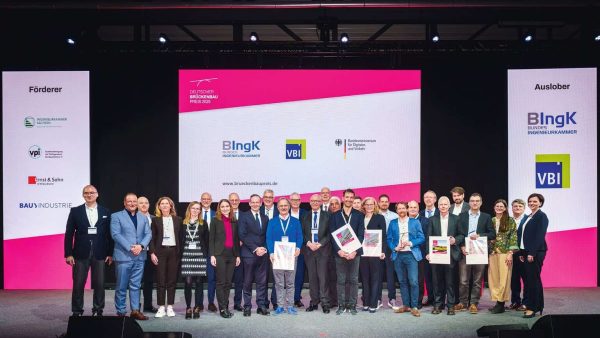 Die Preisträger des Deutschen Brückenbaupreises 2025 © BIngK/VBI/André Wirsig