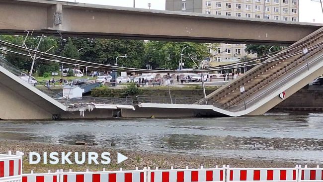 Eingestürzte Carolabrücke Dresden © Wilfried Pschenitzka
