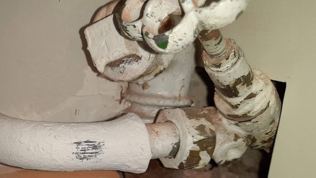 Bleileitungen in Trinkwasserinstallationen ab 12.01.2026 verboten © DGWZ