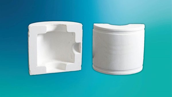 Die Forscherinnen und Forscher konnten Dämmboxen aus dem nichtbrennbaren Isolierschaum herstellen. Fraunhofer WKI | Manuela Lingnau